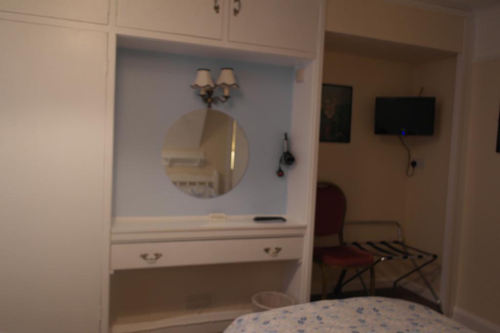 Monravon Guest House Голігед Номер фото